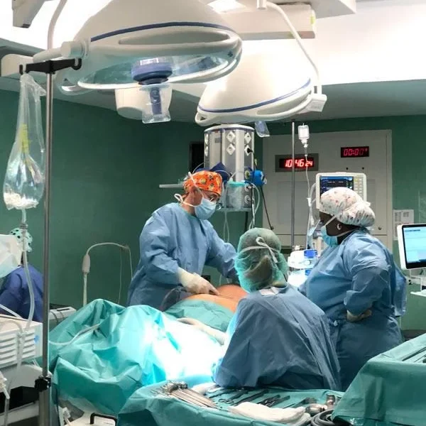 ARAN-liposuccion-3862-q5kp2etfsf2xl44hpknotq9ai3xep9k0k02p2ng9xc