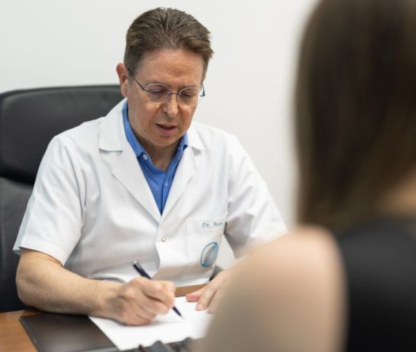 dr-aran-cirugia-estetica-bcn-9